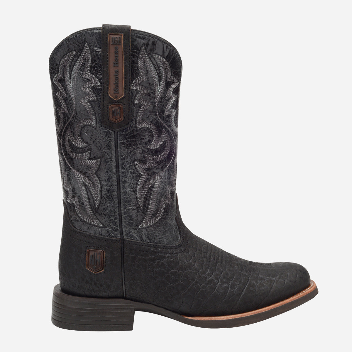 Lucas 20 Rubí Negro Torobuck Negro
