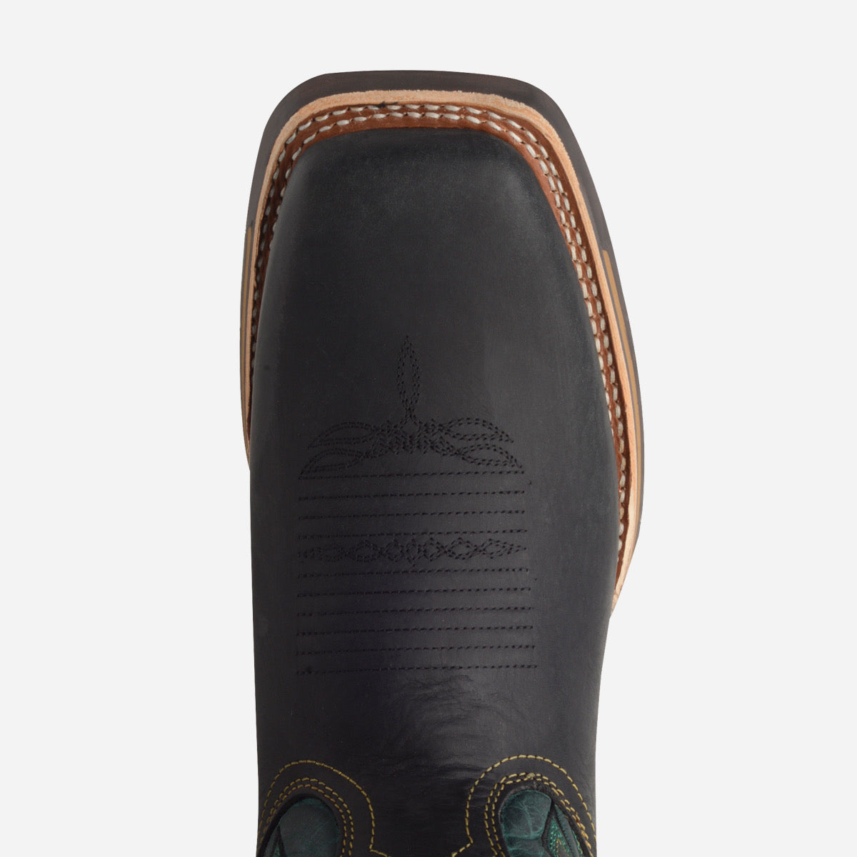 
                  
                    Campell 16 Cuarzo Verde Nokota Negro
                  
                